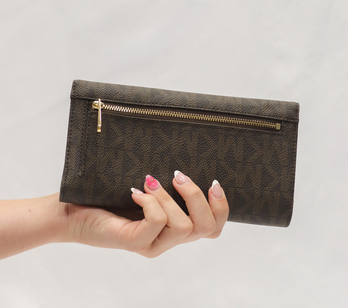 Michael Kors Signature Checkbook