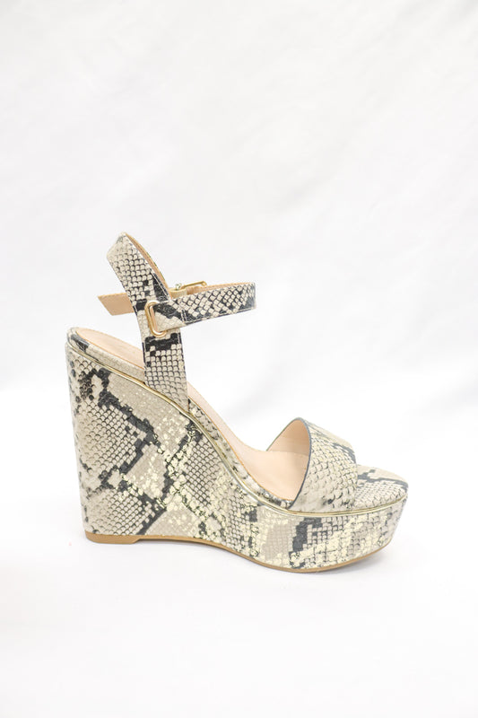 Aldo Heels Size 6