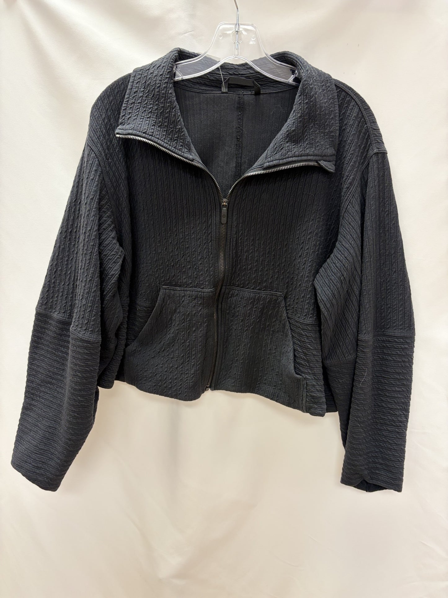 Lululemon black zip up size M/L