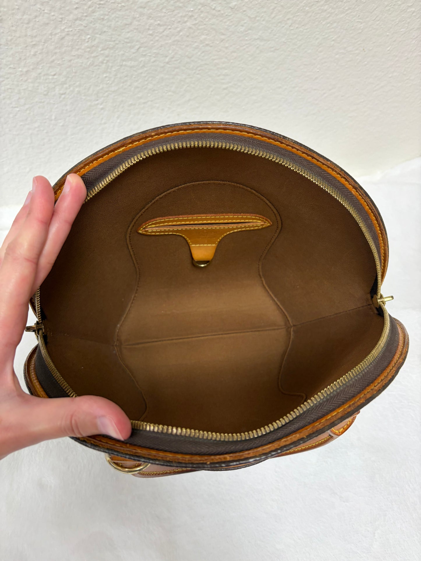Louis Vuitton monogram Ellipse PM bag