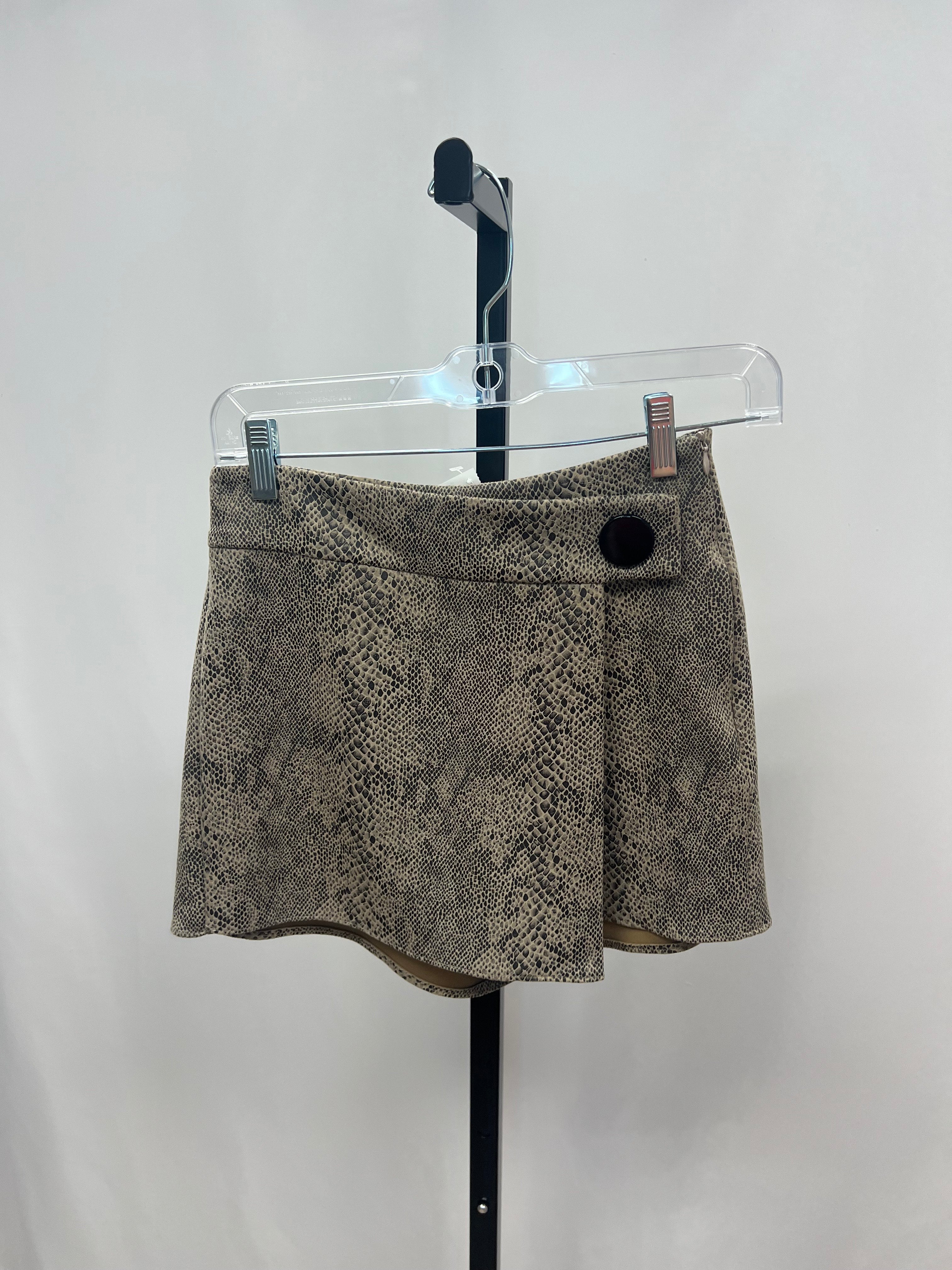 Zara patterned skort size XS
