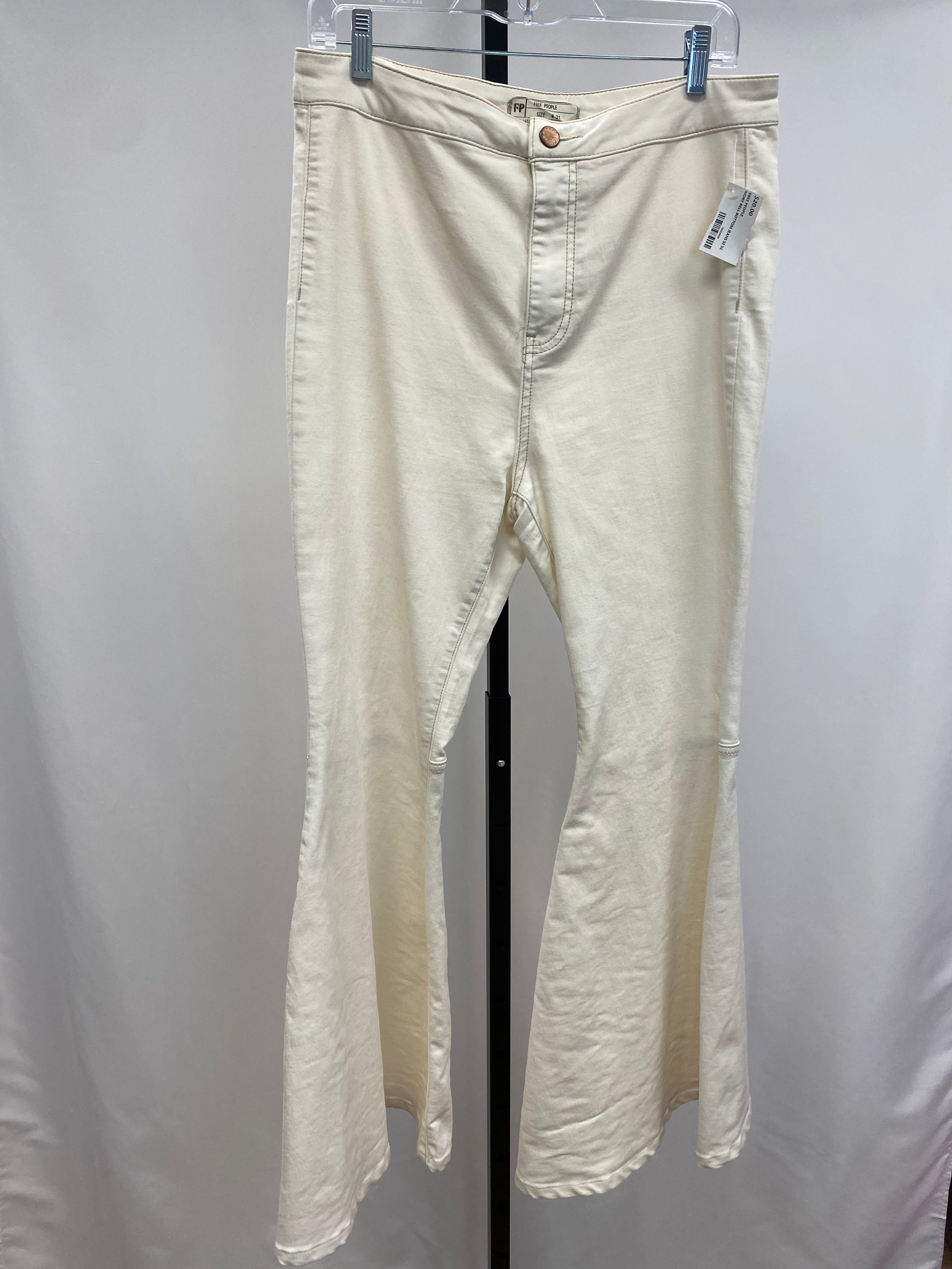 Free people ivory bell bottom jeans size 31
