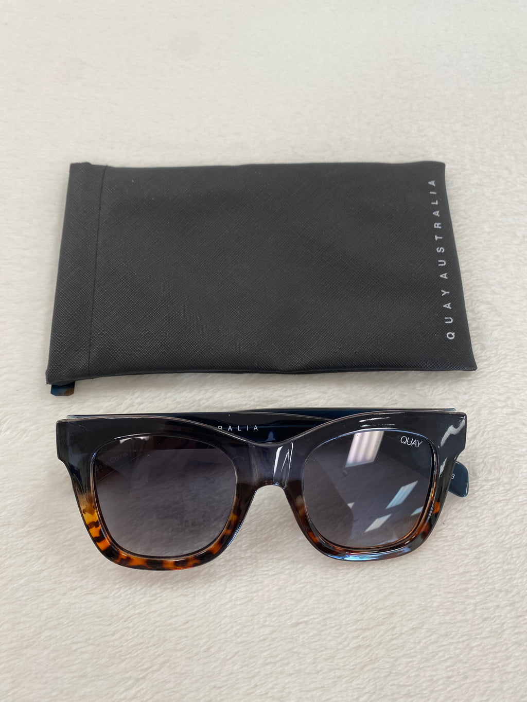 QUAY ombre sunglasses