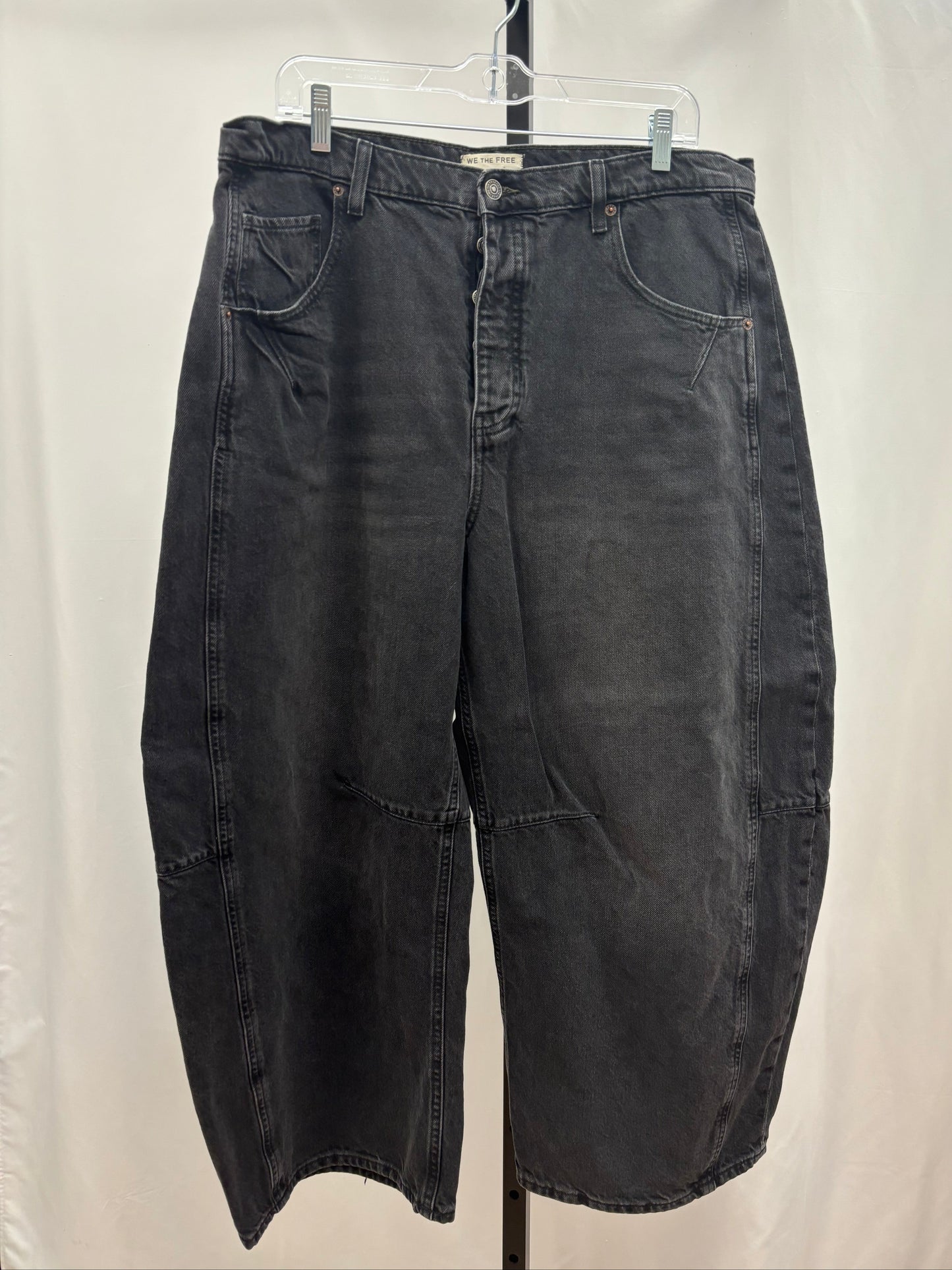 Free People black barrel jeans size 33