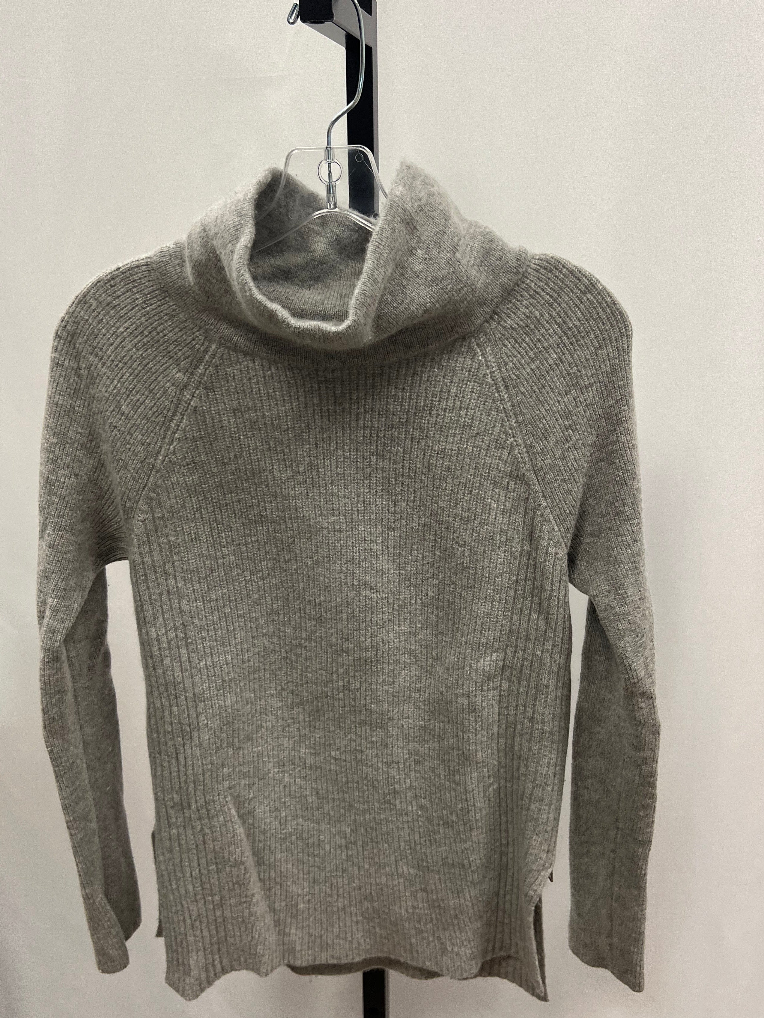 Vince grey cashmere sweater size M