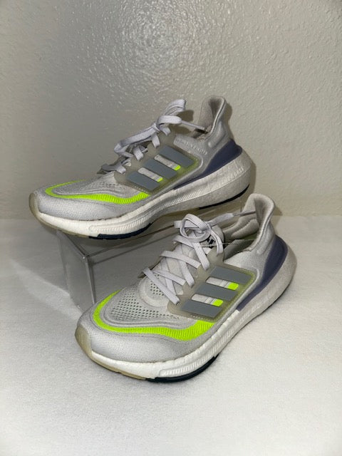 Adidas Ultraboost Sneakers size 7.5