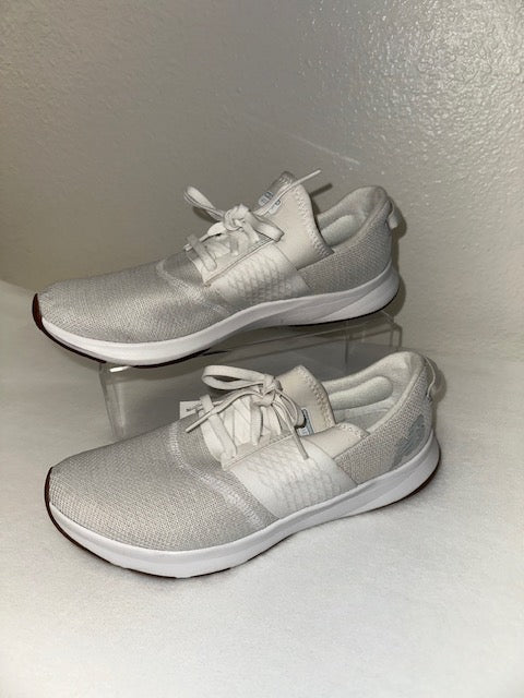 New Balance White Tennis Shoes size 9.5