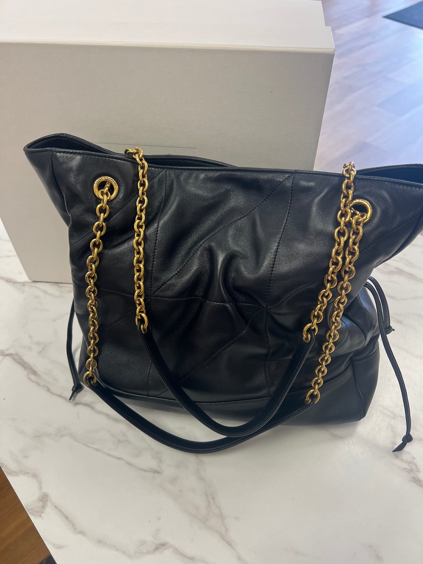 Yves Saint Laurent Leather Jamie 2025