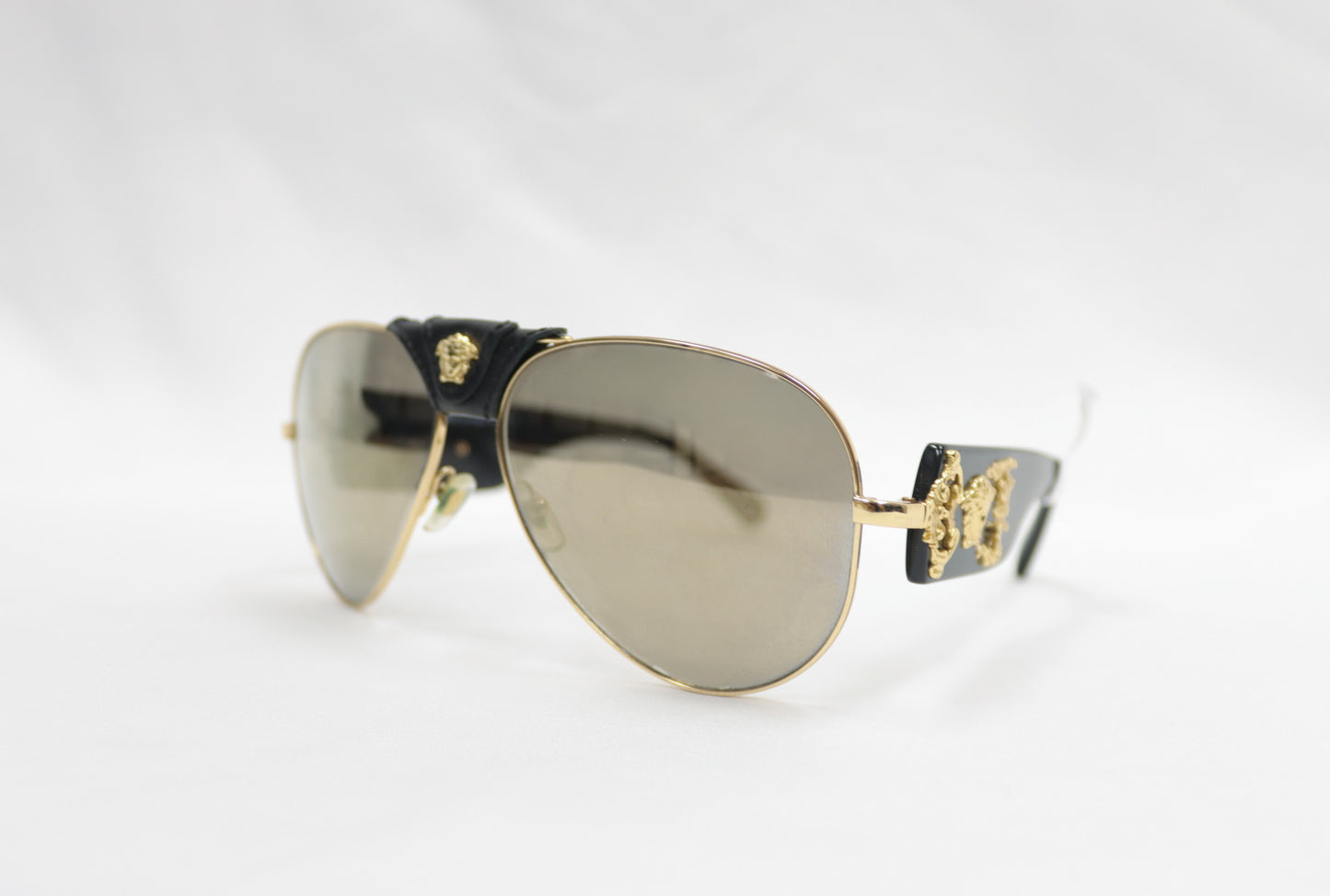 2150-Q Black Sunglasses W Box