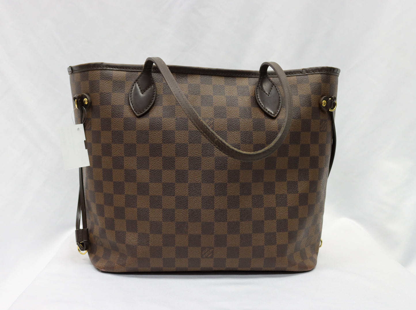 LV Neverfull Bag AR0140
