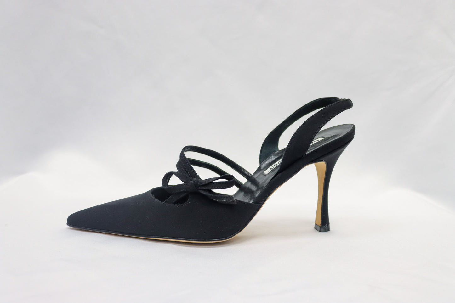 Manolo Blanhnik Black Heels size 37.5