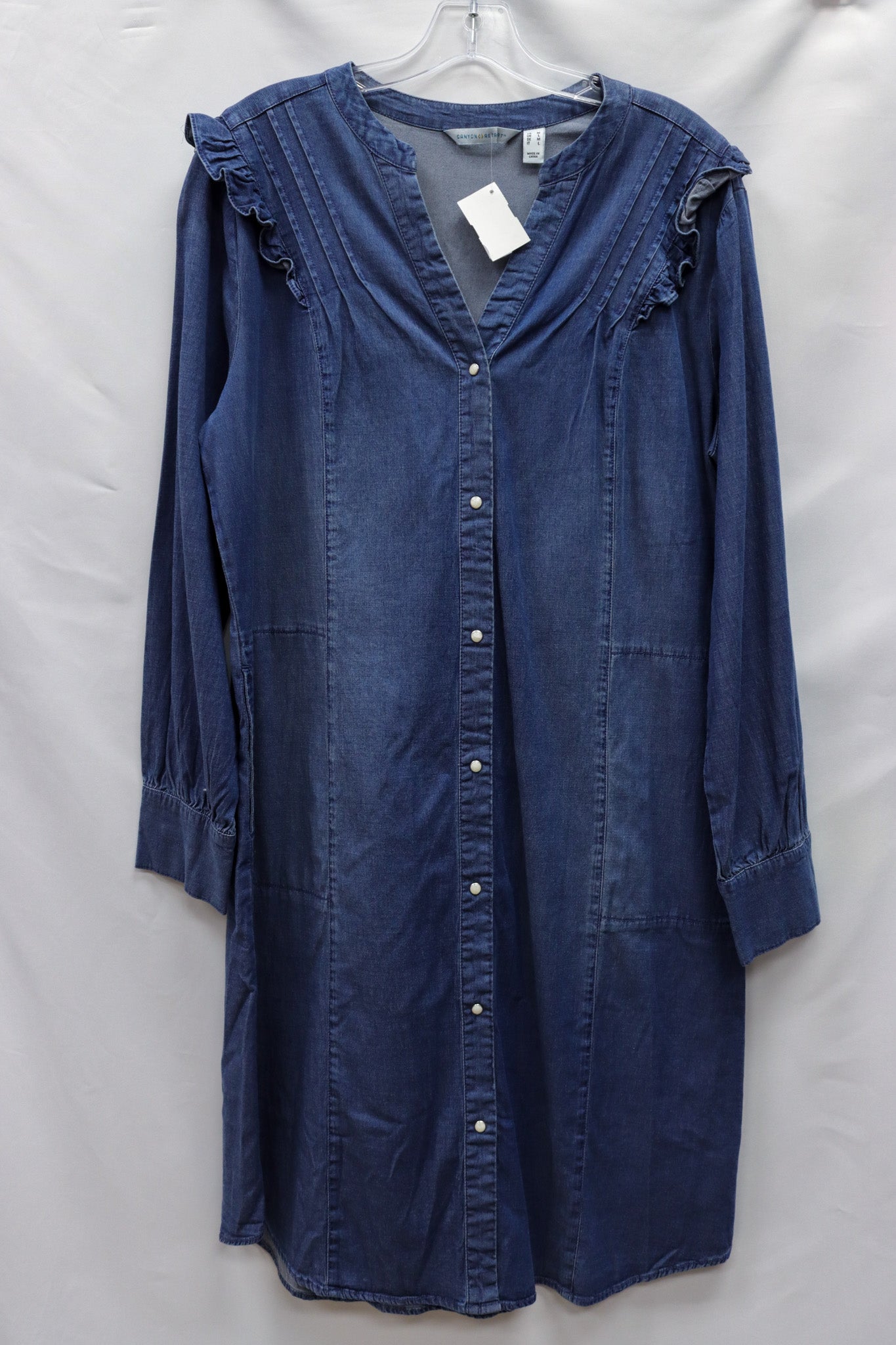 Canyon Retreat Denim Wash Dress Size M