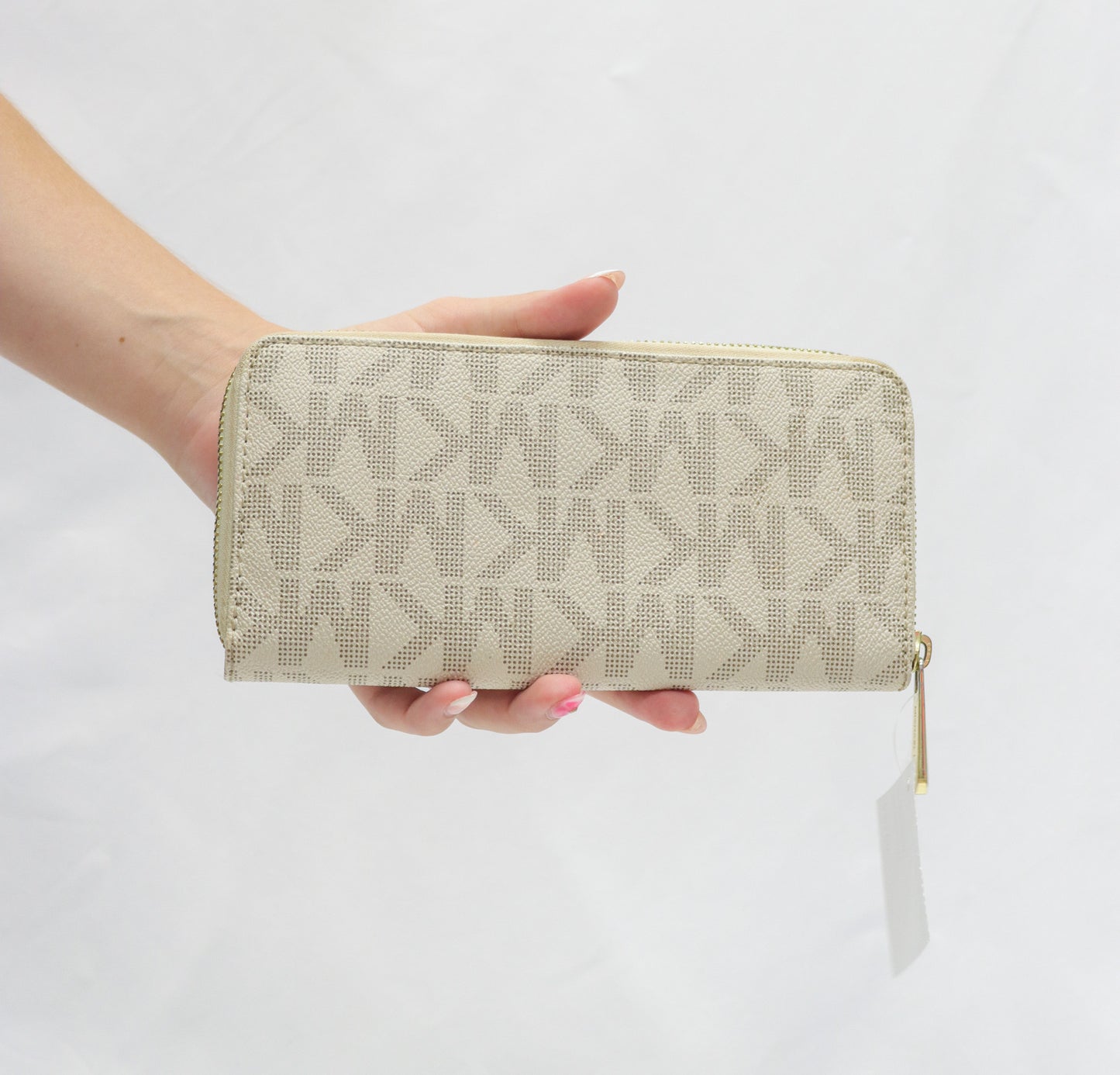 Michael Kors Creme Wallet