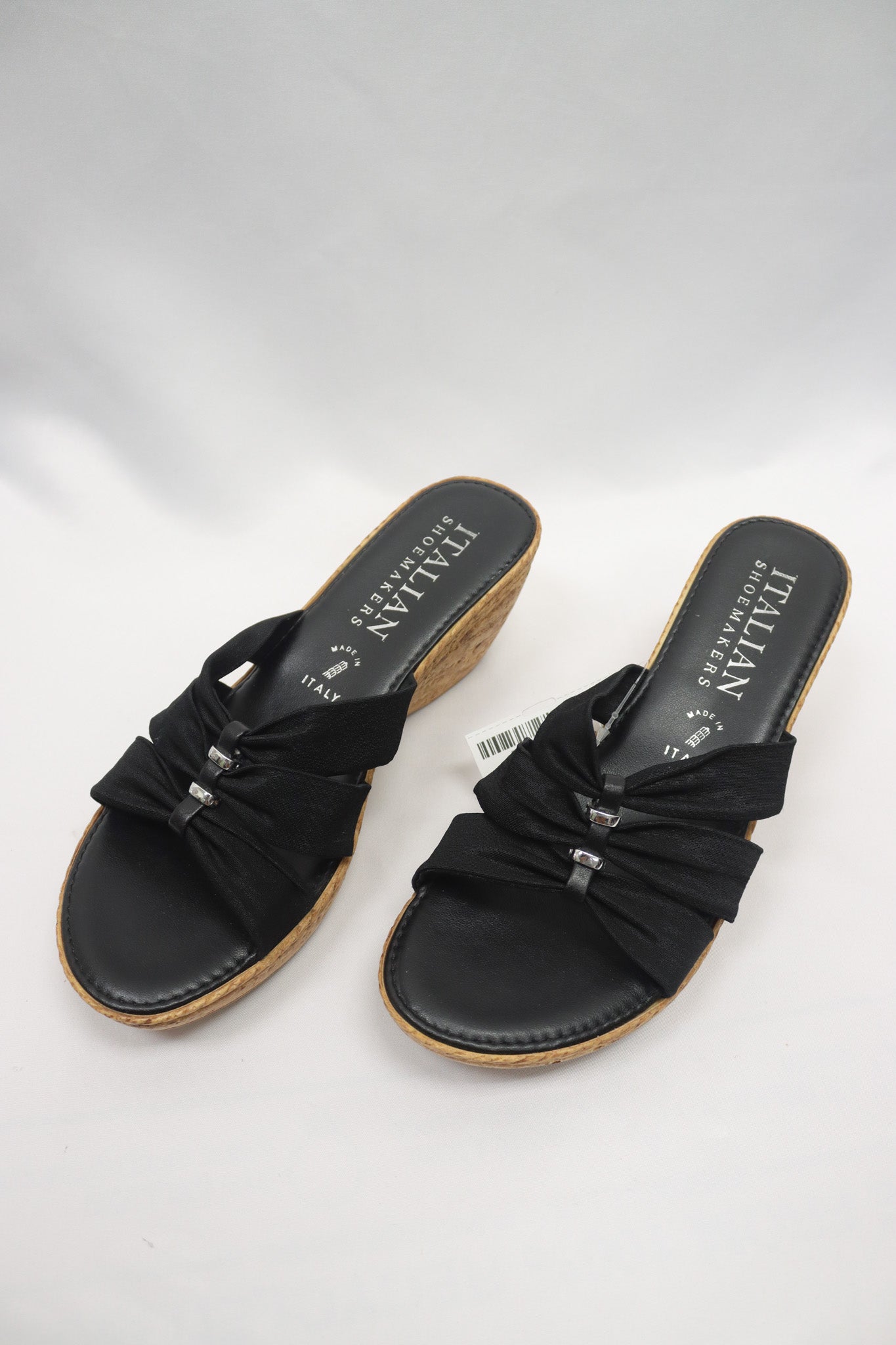 Itialian Shoe Makers Black Kitten Heels Size 6