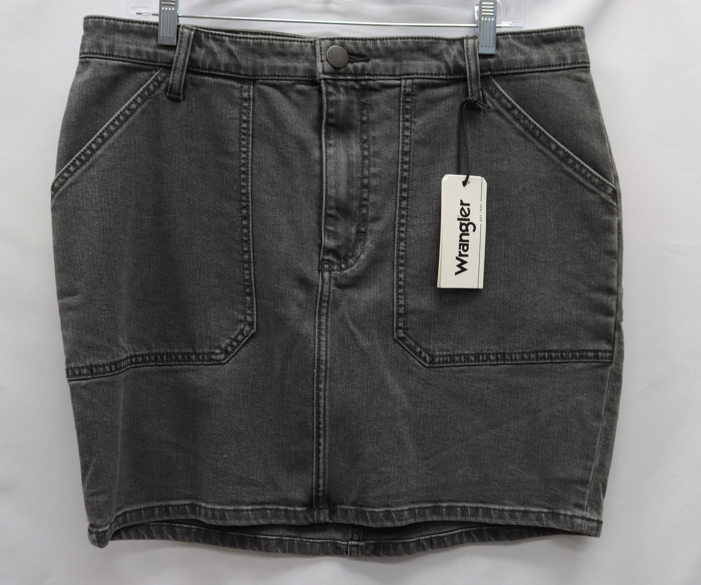 Wrangler Skirt Size 32