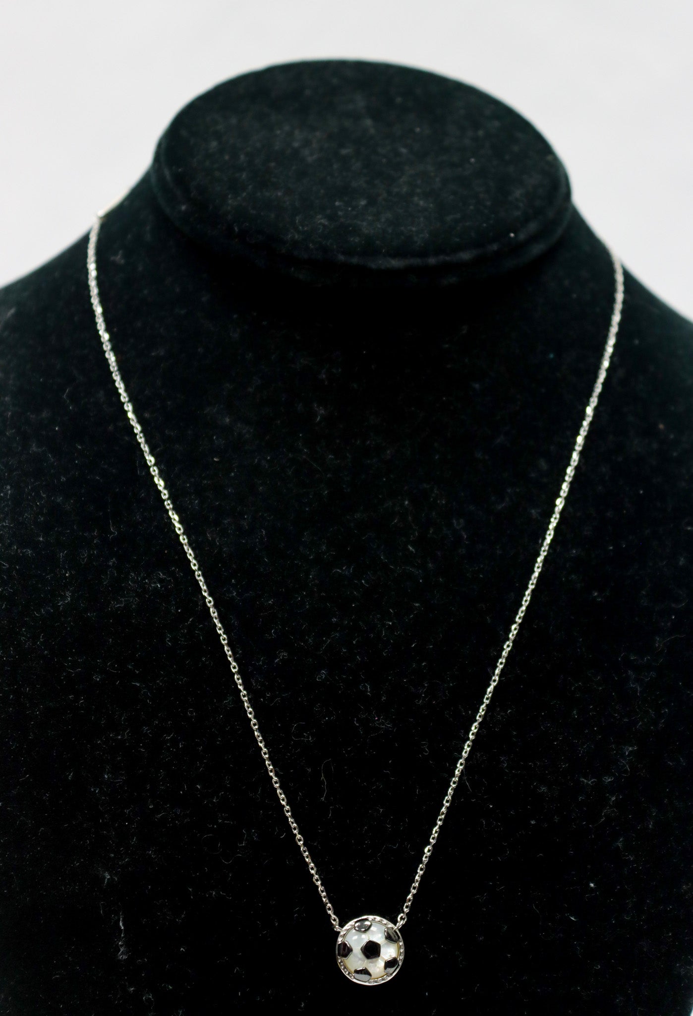 Kendra Scott Soccer Necklace