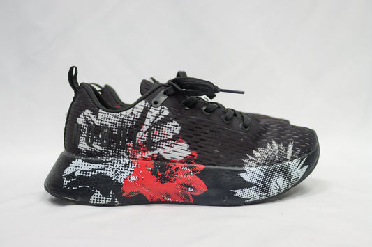 No Bull Black/ Red Sneakers Size 9