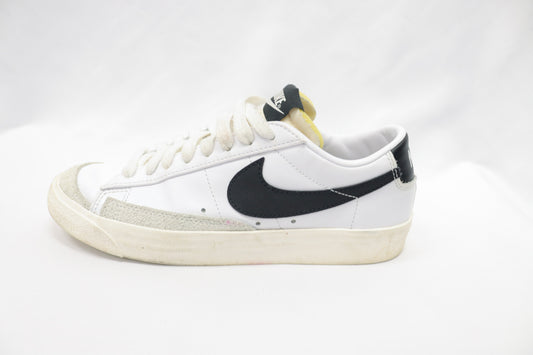 Nike Blazer Low Top Size 7.5