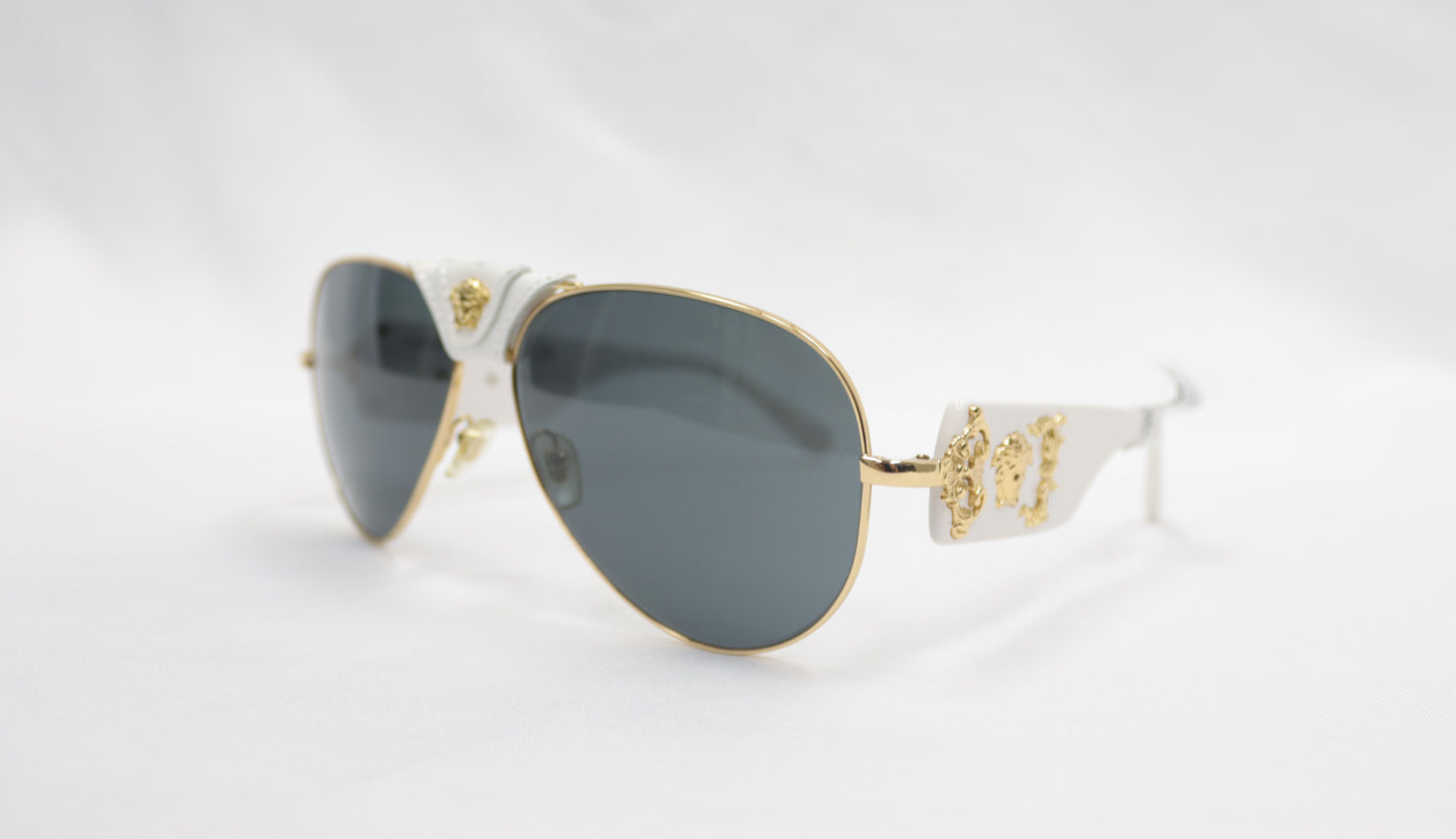 2150-Q White Sunglasses W Box