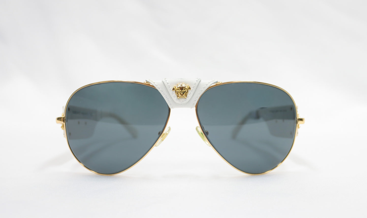 2150-Q White Sunglasses W Box