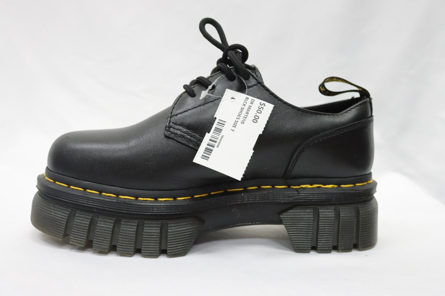 DR Martins Shoes Size 7