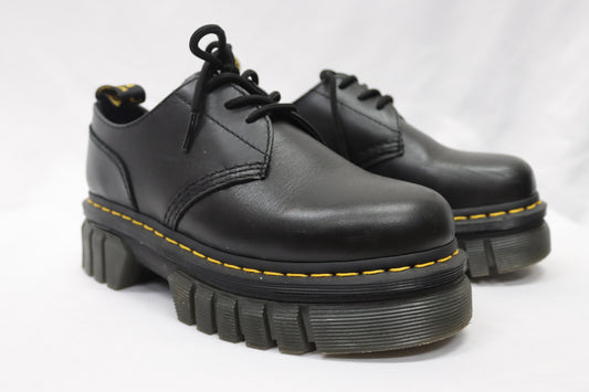 DR Martins Shoes Size 7
