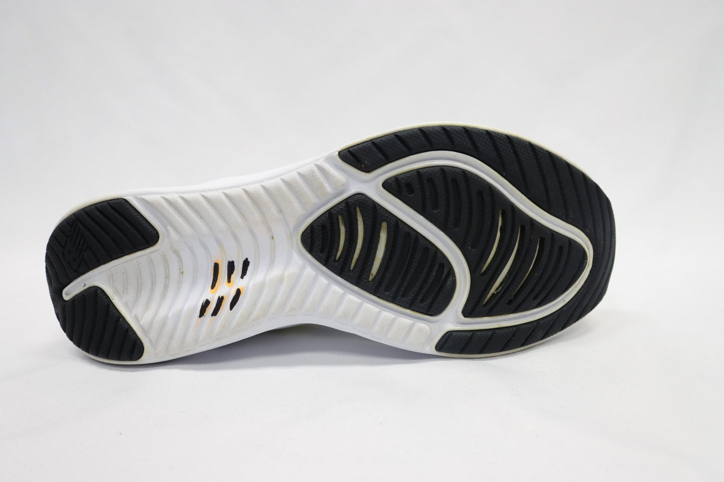 White Energize Sport Size 10