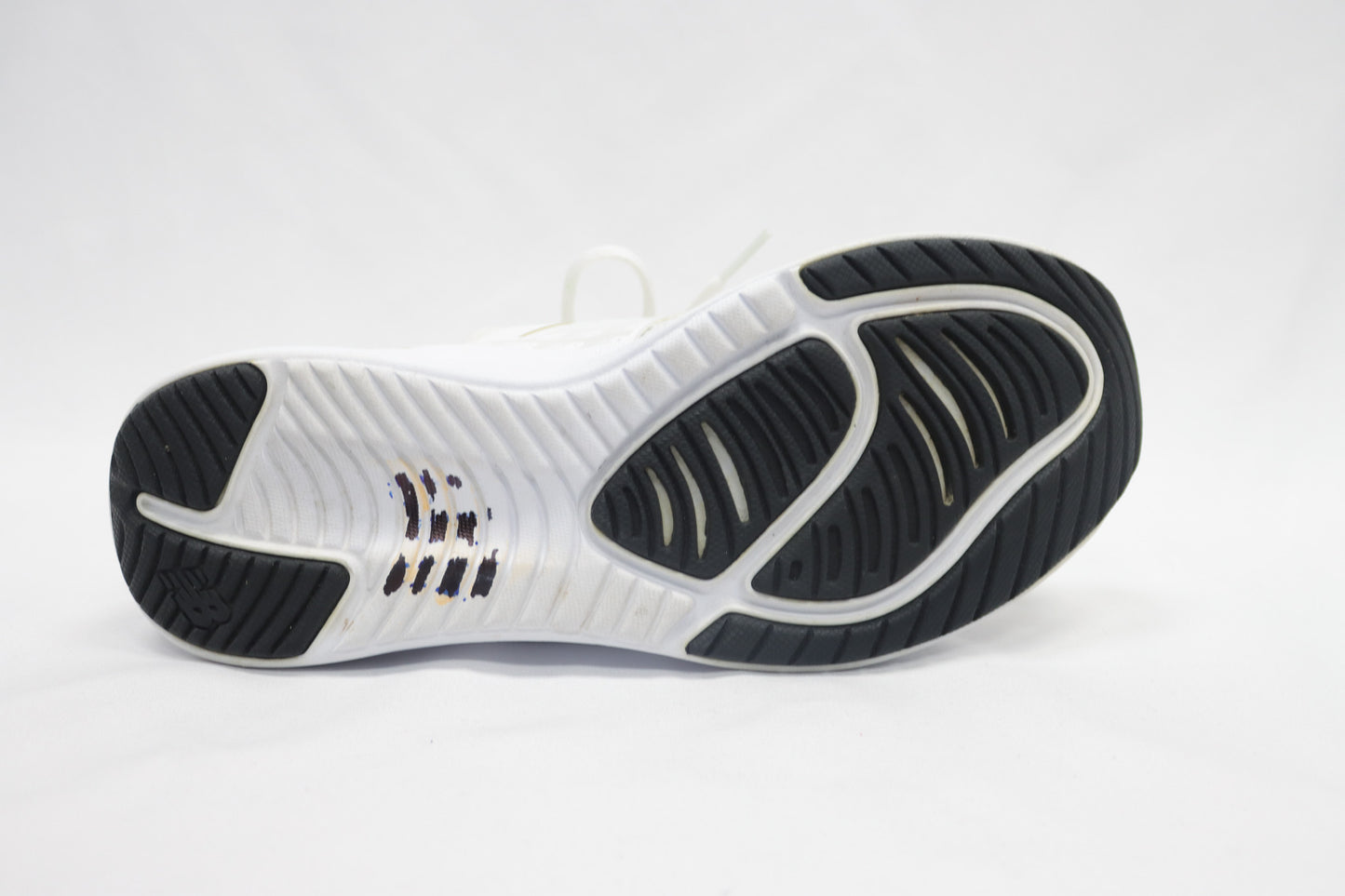 White Energize Sport Size 10